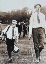 Takto vešli do historie. Velký Francis Ouimet a jeho malý desetiletý kedík Eddie Lowery při US Open 1913