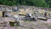 Hřbitov v Pivoni